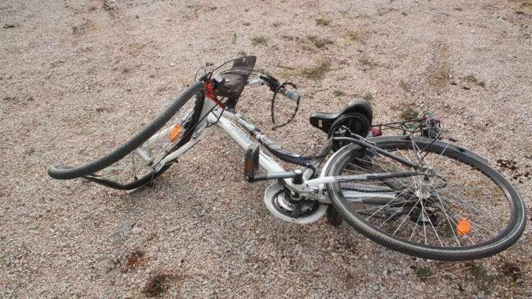 Τραγωδία στην Αχαΐα: Νεκρός ποδηλάτης που έπεσε πάνω σε μάντρα