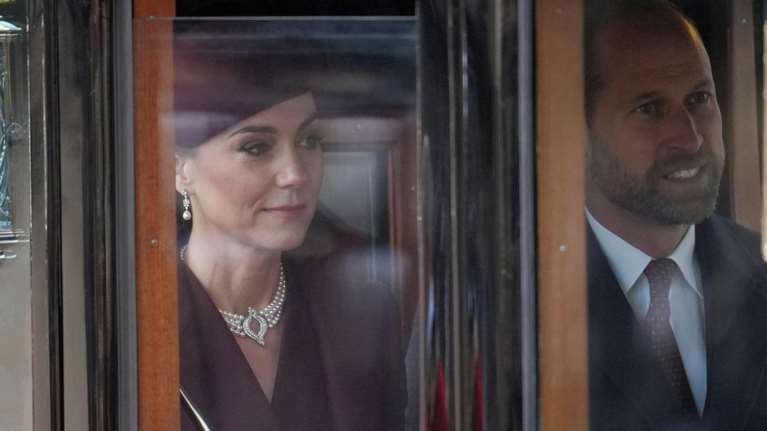 Τι συμβαίνει με την υγεία της Κέιτ Μίντλετον: &quot;Δεν έχει επιστρέψει στην κανονικότητα, είναι άλλος άνθρωπος πλέον&quot;