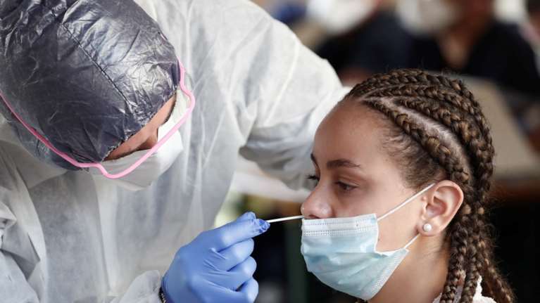 Κορονοϊός: Αυξάνονται οι διασωληνωμένοι στη Γαλλία - Γεμίζουν πάλι τα νοσοκομεία