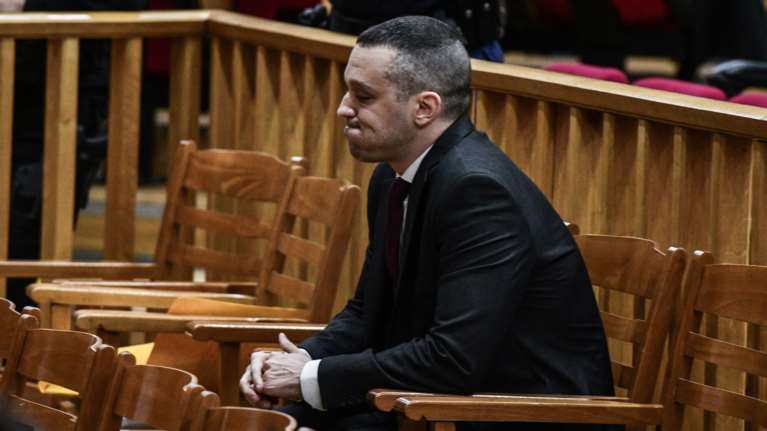 Διακόπηκε για τις 31 Οκτωβρίου η δίκη των &quot;Σπαρτιατών&quot; για εξαπάτηση εκλογέων - Παρών ο Ηλίας Κασιδιάρης