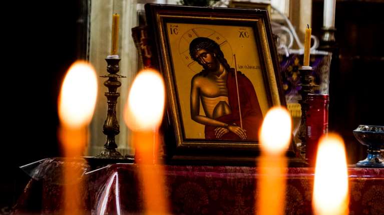 Άγιος Σπυρίδων: Γιατί γιορτάζουν σήμερα Κέρκυρα και Πειραιάς