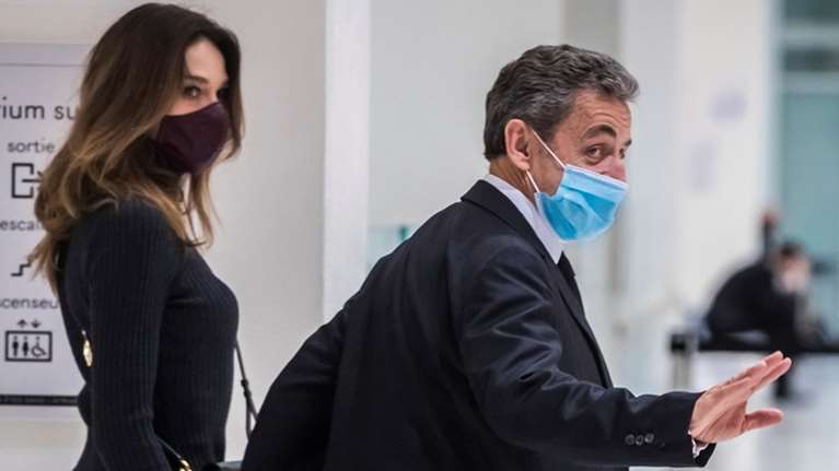 &quot;Αγάπη μου&quot;: Βράχος η Κάρλα Μπρούνι για τον άντρα της -  Πώς αντέδρασε ο Σαρκοζί όταν άκουσε ότι καταδικάστηκε