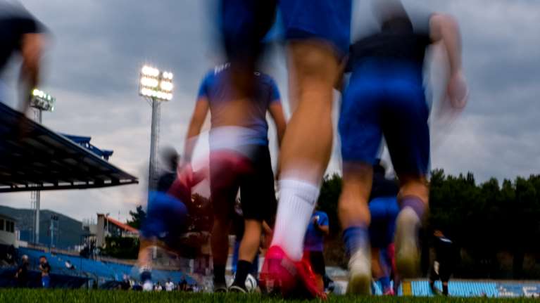 Καταγγελίες σοκ στον Βόλο: Γυμνός μπροστά σε 7 ανήλικους ο πρώην φροντιστής της ακαδημίας ποδοσφαίρου