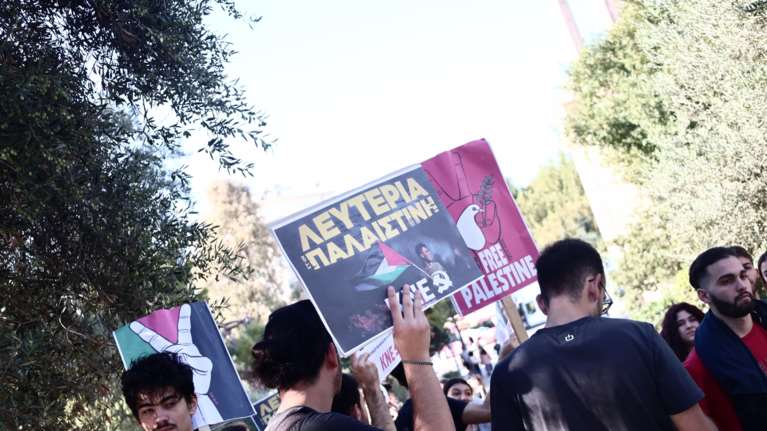 Η ΚΝΕ τα βάζει με το Twitter: &quot;Κλείδωσαν&quot; τον επίσημο λογαριασμό του &quot;Οδηγητή&quot; λόγω ανάρτησης για την Παλαιστίνη