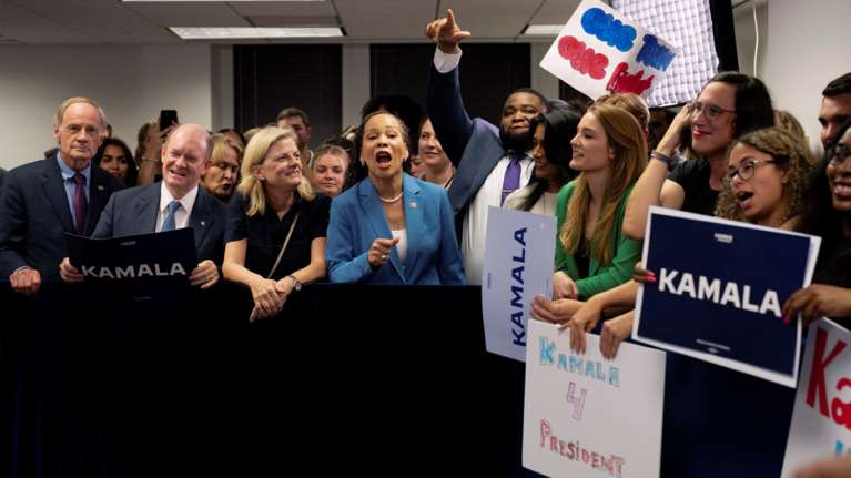 Αντιπρόεδρος ψάχνει... αντιπρόεδρο: Λευκός άνδρας, μετριοπαθής κεντρώος, από πολιτεία &quot;κλειδί&quot;