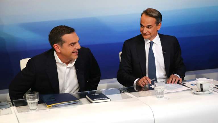 Τι φοβούνται Μητσοτάκης και Τσίπρας: Πώς οι δημοσκοπήσεις μπορούν να επηρεάσουν τη συμμετοχή στις εκλογές