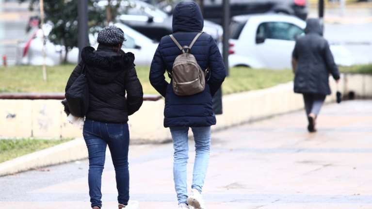 Καιρός: Ψυχρή εισβολή με απότομη βουτιά του υδράργυρου έως και 10 βαθμούς Κελσίου το Σάββατο - Η θερμοκρασία στην Αττική