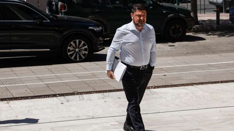 Ο Χαρδαλιάς "ξήλωσε" υπαλλήλους στην Περιφέρεια - Αλλαγή ακόμα και στη θέση του Γενικού Διευθυντή