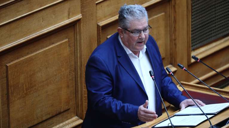 Κουτσούμπας στη Βουλή: Πρέπει να διερευνηθούν ευθύνες και για εσάς κύριε Μητσοτάκη