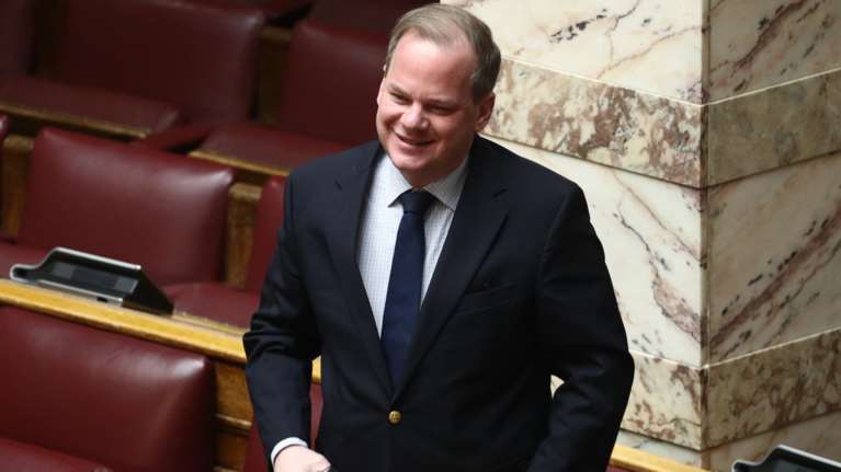 ΝΔ: Αυτή είναι η πρόταση για Προανακριτική - Παράβαση καθήκοντος για Καραμανλή - Ευθύνες σε Σπίρτζη για καθυστέρηση της "717"