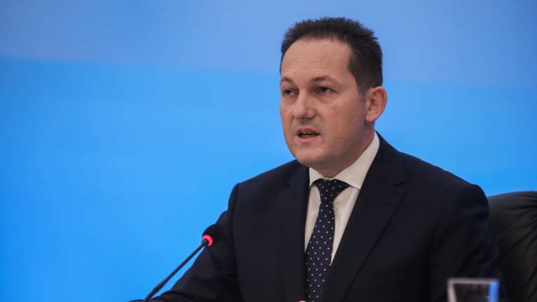 Πέτσας: &quot;Πιθανό να κλείσουν και τα δημοτικά σχολεία - Δεν αποκλείεται να παραταθεί το lockdown&quot; [Βίντεο]