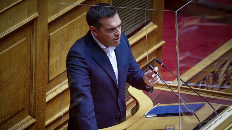 Συγκινημένος ο Τσίπρας στη Βουλή για τον Νικολαΐδη: Κατάφερε πολλά στο σύντομο πέρασμά του