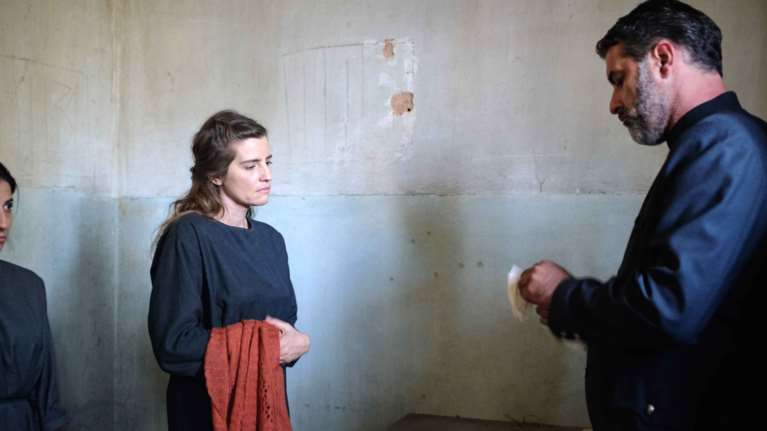 Τηλεθέαση: Οι Μέλισσες πετάνε ψηλά- Οι υπόλοιποι ψάχνουν ...φως στο τούνελ