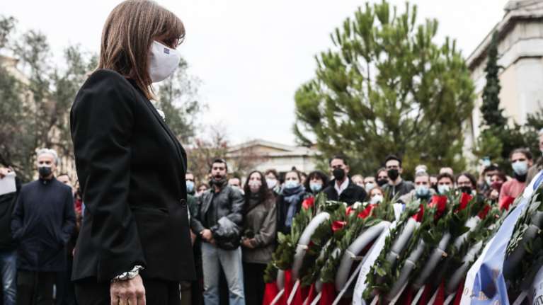 Πολυτεχνείο - Σακελλαροπούλου: Έχουμε χρέος να σταθούμε δίπλα στους νέους και να στηρίξουμε τις προσδοκίες τους για καλύτερο μέλλον
