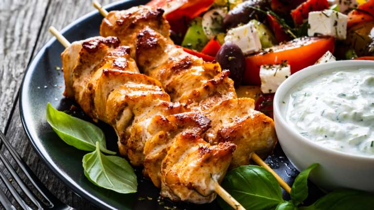 Λάρισα: 65χρονος κατέληξε στην εντατική από ένα κομμάτι... σουβλάκι