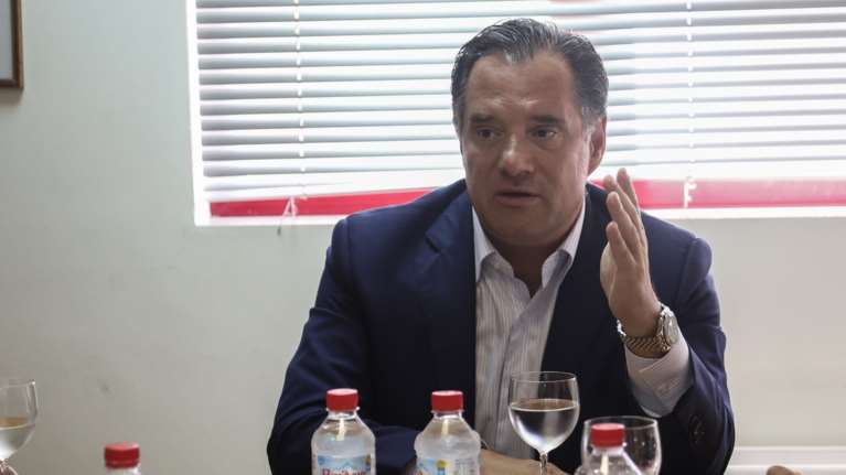 Άδωνις Γεωργιάδης: Στις 10.500 ευρώ το πρόστιμο για την υποδηλωμένη εργασία