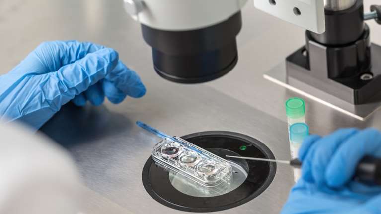 18 παιδιά έχουν γεννηθεί στην Ελλάδα από το σπέρμα δότη με καρκινογόνο γονίδιο - 7 οι κλινικές - Οι επίσημες οδηγίες