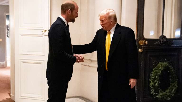 Ο Τραμπ αποθεώνει τον Γουίλιαμ και αποκαλύπτει τι του είπε ο πρίγκιπας για την υγεία του πατέρα του και της Κέιτ