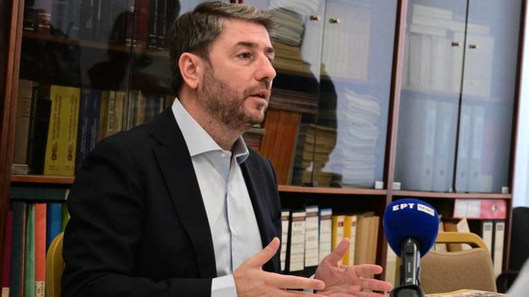 Βίντεο Ανδρουλάκη για την κατάσταση στην Υγεία: &quot;Αλήθεια, κ. Μητσοτάκη, ποιους ευνοεί η απαξίωση και η υποβάθμιση του ΕΣΥ;&quot;