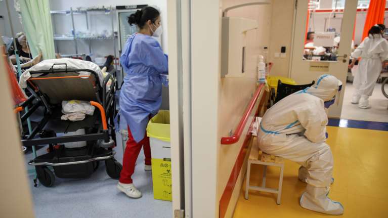 Κορονοϊός: &quot;Έφτασα στο μηδέν&quot; - Η συγκλονιστική ιστορία 35χρονου που έμεινε 3,5 μήνες στο νοσοκομείο