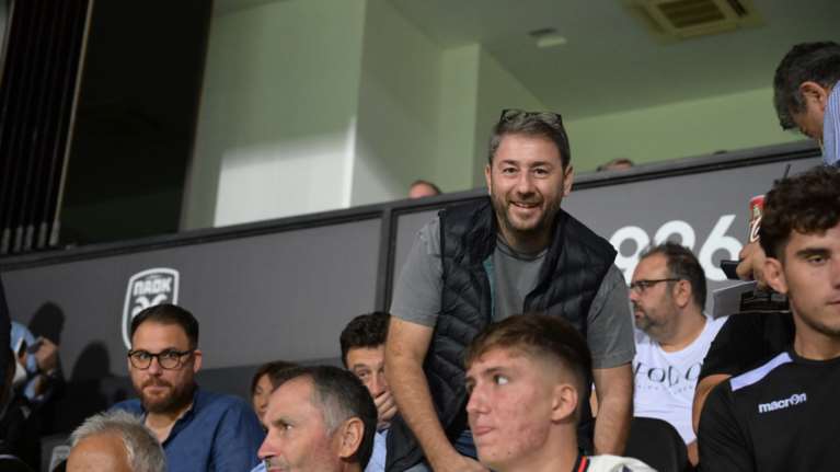 Στο γήπεδο της Τούμπας ο Νίκος Ανδρουλάκης - Είδε τον αγώνα ΠΑΟΚ - Άιντραχτ Φρανκφούρτης [εικόνες]