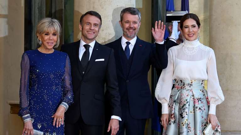 Στο Παρίσι ο βασιλιάς της Δανίας Φρέντερικ για επίσημη επίσκεψη εν μέσω εντάσεων στη Γροιλανδία- Δείπνο με τον Μακρόν