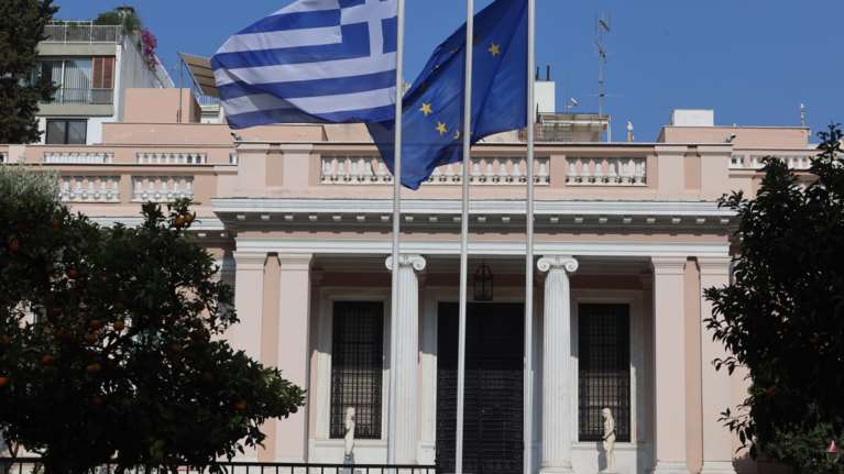 ΚΥΣΕΑ: Ανησυχία για τις εξελίξεις στη Μέση Ανατολή - Αυξημένα μέτρα σε πρεσβείες και προξενεία [εικόνες]