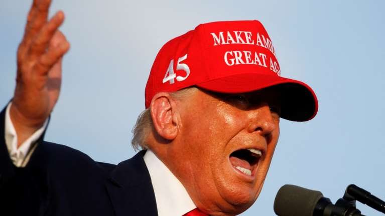 ΗΠΑ - Ενδιάμεσες εκλογές: Ο Τραμπ κατηγορεί τους Δημοκρατικούς ότι είναι &quot;κομμουνιστές&quot;