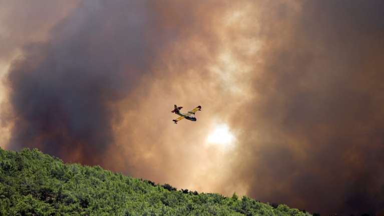 Πρέβεζα: Απείλησε σπίτια η πυρκαγιά στη Βρυσούλα – Κάηκαν δύο κατοικίες