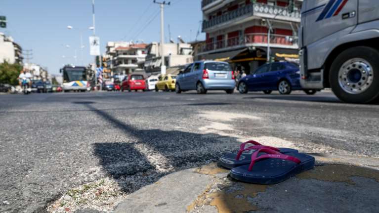 Τραγωδία στη Νίκαια: Ελεύθερος ο οδηγός του φορτηγού που παρέσυρε την 6χρονη Παναγιώτα  - Πώς έγινε το τροχαίο [εικόνες - βίντεο]