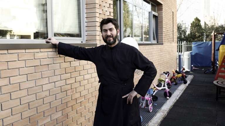 Κιβωτός του Κόσμου: Ραγδαίες εξελίξεις σε δύο μέτωπα - Αποφασίζει η Εισαγγελέας για τη δίωξη του πατέρα Αντώνιου