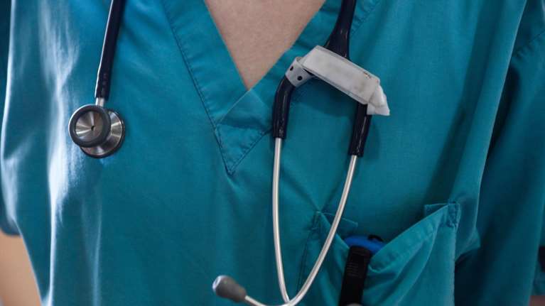 Θεσσαλονίκη: Ογκολόγος ζήτησε 10.000 ευρώ από καρκινοπαθή για φάρμακο από την Αμερική, που δεν ήρθε ποτέ [Βίντεο]