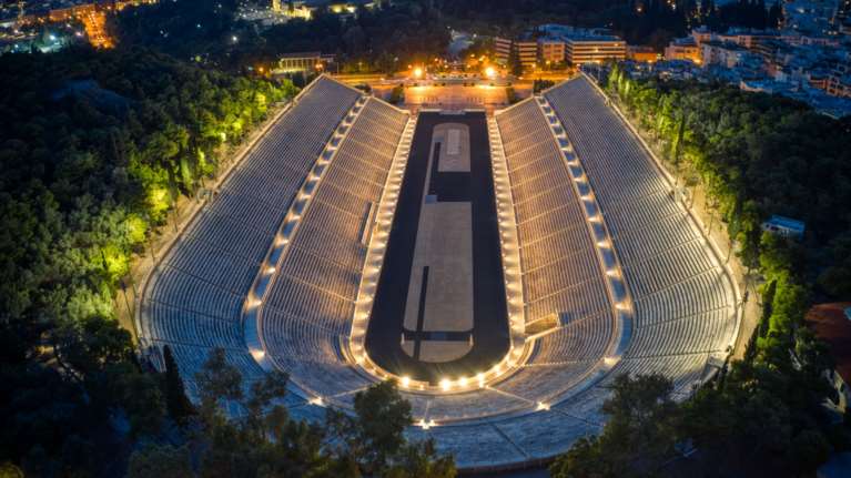 Το Καλλιμάρμαρο μετατρέπεται για πρώτη φορά σε ένα ζωντανό καμβά σύγχρονης τέχνης