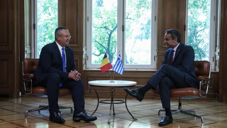 Το "ευχαριστώ" Μητσοτάκη στον Ρουμάνο πρωθυπουργό για τη συνδρομή με πυροσβέστες