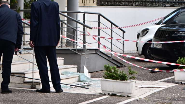 Χαλάνδρι: Αυτόπτης μάρτυρας περιγράφει την εκτέλεση του &quot;Θαμνάκια&quot; - &quot;Του έφαγε τη μούρη ο κάλυκας&quot; [βίντεο]