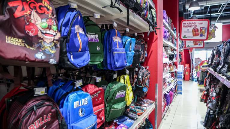 Σκρέκας: Νέα πρόστιμα άνω των 600.000 ευρώ σε τρεις εταιρίες σχολικών ειδών για αθέμιτη κερδοφορία- Τα ονόματα