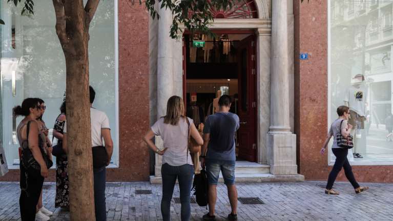 Κορκίδης: Αδιάφορη και η πρώτη Κυριακή των εκπτώσεων [εικόνες]