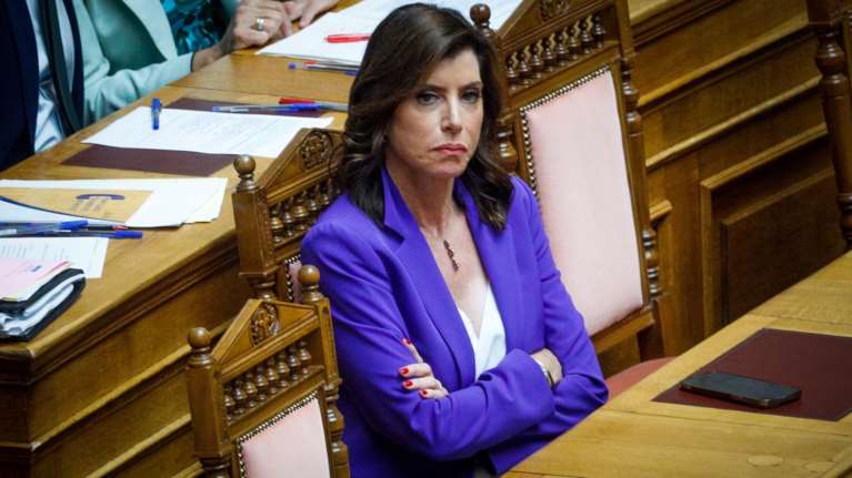 Η Άννα Μισέλ Ασημακοπούλου και άλλοι τρεις καλούνται για εξηγήσεις για τη διαρροή των mail αποδήμων