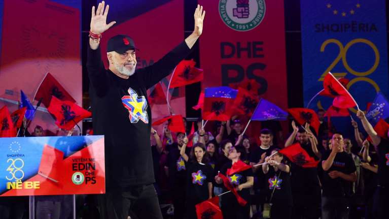 Αλβανία: Στις κάλπες σήμερα οι πολίτες - Ο Ράμα διεκδικεί τέταρτη θητεία, στη σκιά πολλών σκανδάλων