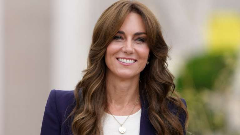 It girl η Κέιτ Μίντλετον: Η νέα εμφάνιση που αποκάλυψε το νέο της hairlook - Διχάζονται οι θαυμαστές της