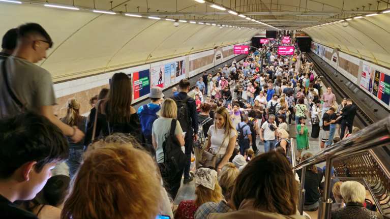 Ουκρανία: Μία από τις μεγαλύτερες επιθέσεις εξαπέλυσε η Ρωσία - Στα καταφύγια οι κάτοικοι στο Κίεβο [εικόνες - βίντεο]