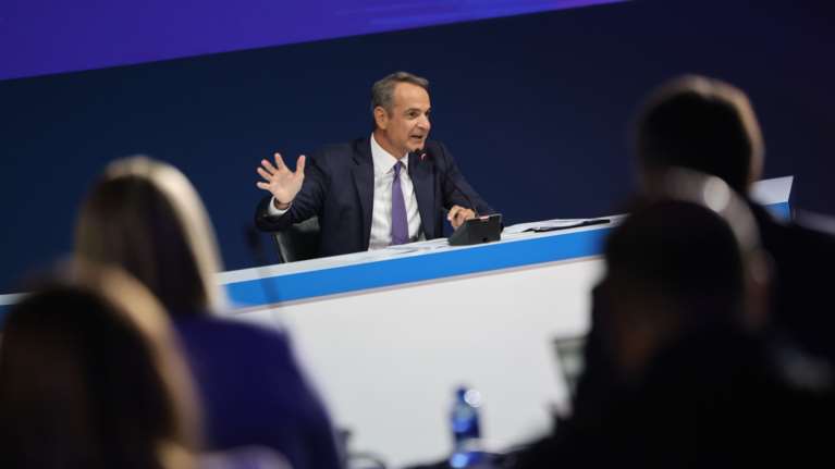 Αιχμές Μητσοτάκη: &quot;Επιχειρηματίες χρυσοί χορηγοί του κ. Τσίπρα – Καλές οι σχέσεις με Τραμπ αλλά όχι τόσο όσο του… Καμμένου&quot;