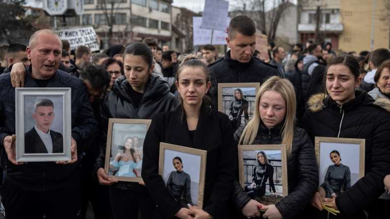 Βόρεια Μακεδονία: Σε εξέλιξη οι έρευνες για την πυρκαγιά με τα 59 θύματα σε παράνομο νυχτερινό κέντρο