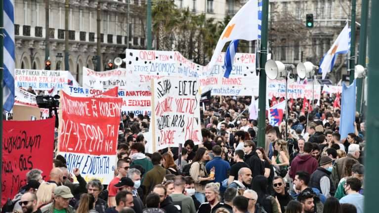 Συλλαλητήριο για τα Τέμπη: Πού έχει διακοπεί η κυκλοφορία - Ποιοι σταθμοί του Μετρό έχουν κλείσει