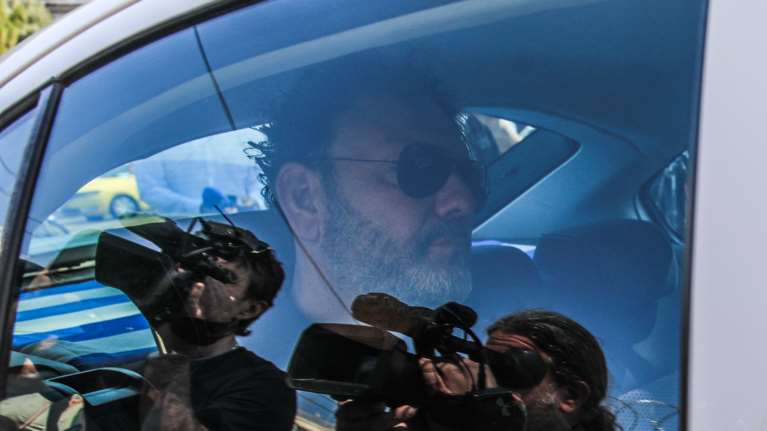 Δίωξη για ενδοοικογενειακή βία σε βάρος του Στάθη Αγγελόπουλου - &quot;Δεν θέλω να τον ξαναδώ ούτε σε αφίσα&quot;, λέει η πρώην του