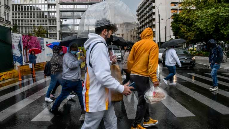 Καιρός: Με βροχές, καταιγίδες και ανέμους ξεκινά η εβδομάδα - Πού θα χιονίσει