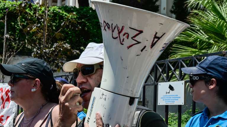 Aπεργεί σήμερα η ΑΔΕΔΥ – Συμμετέχουν γιατροί και υγειονομικοί