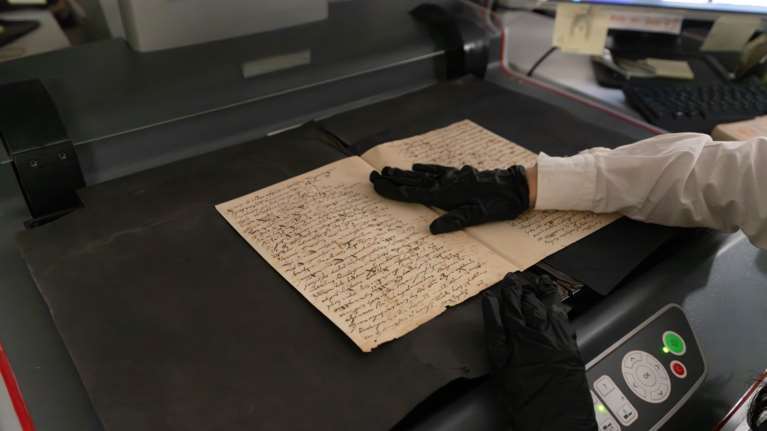 Η εντυπωσιακή ψηφιοποίηση των αρχείων του κράτους - "Πάνω από 1,2 δισ. σελίδες αποκτούν ενιαία μορφή" [εικόνες]