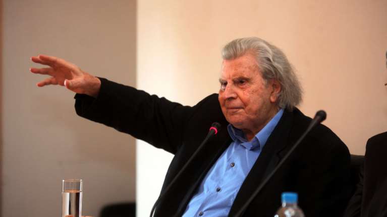 Μίκης Θεοδωράκης: Αυτή είναι η συμβολαιογραφική πράξη για τον τόπο ταφής του [Εικόνα]