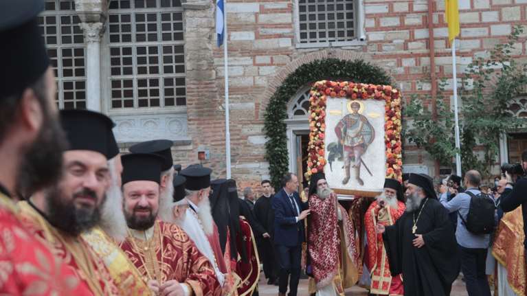Θεσσαλονίκη: Με κατάνυξη και πλήθος πιστών η λιτανεία της εικόνας και των λειψάνων του Αγίου Δημητρίου [εικόνες]